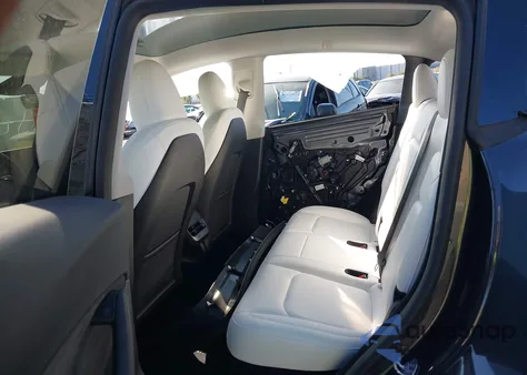 2024 Tesla Model Y Long Range Dual Motor All-Wheel Drive/Rwd из США, поврежденный, VIN 7SAYGDED0RF102126